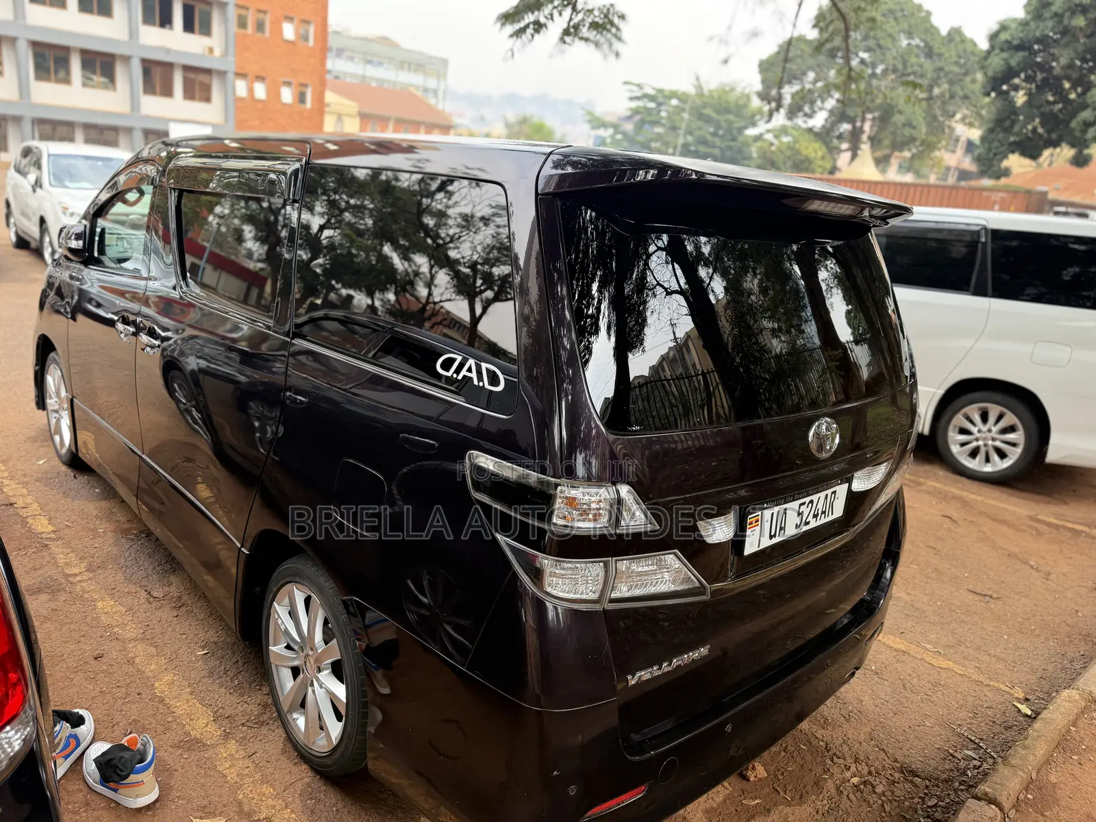 Toyota Vellfire 2013