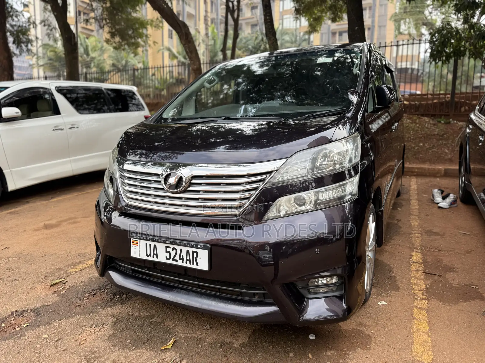 Toyota Vellfire 2013
