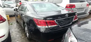 Toyota Crown 2017 Black