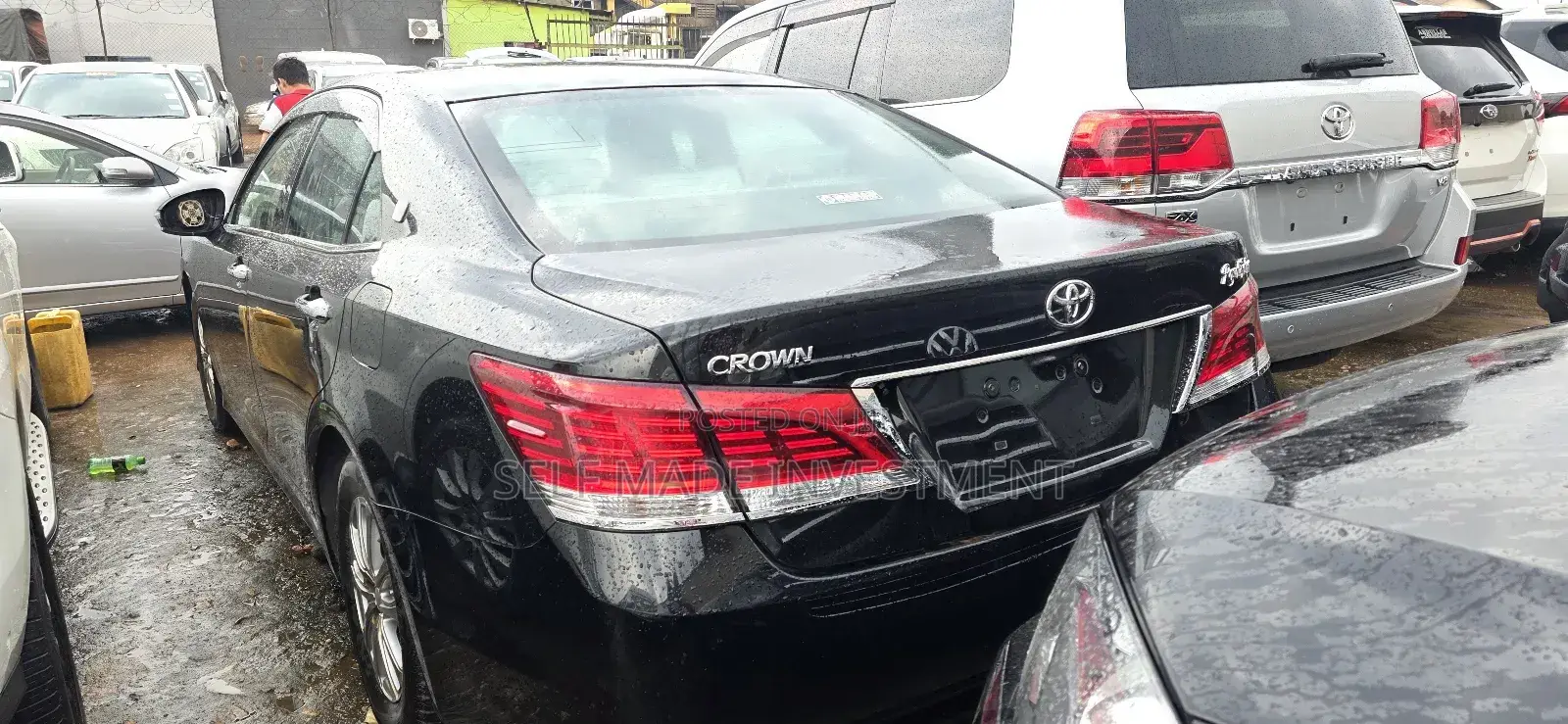 Toyota Crown 2017 Black