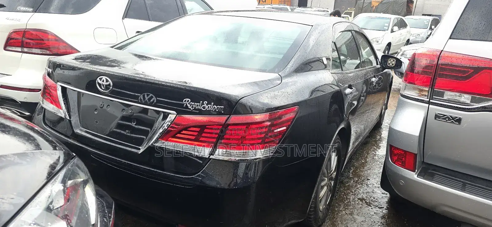 Toyota Crown 2017 Black