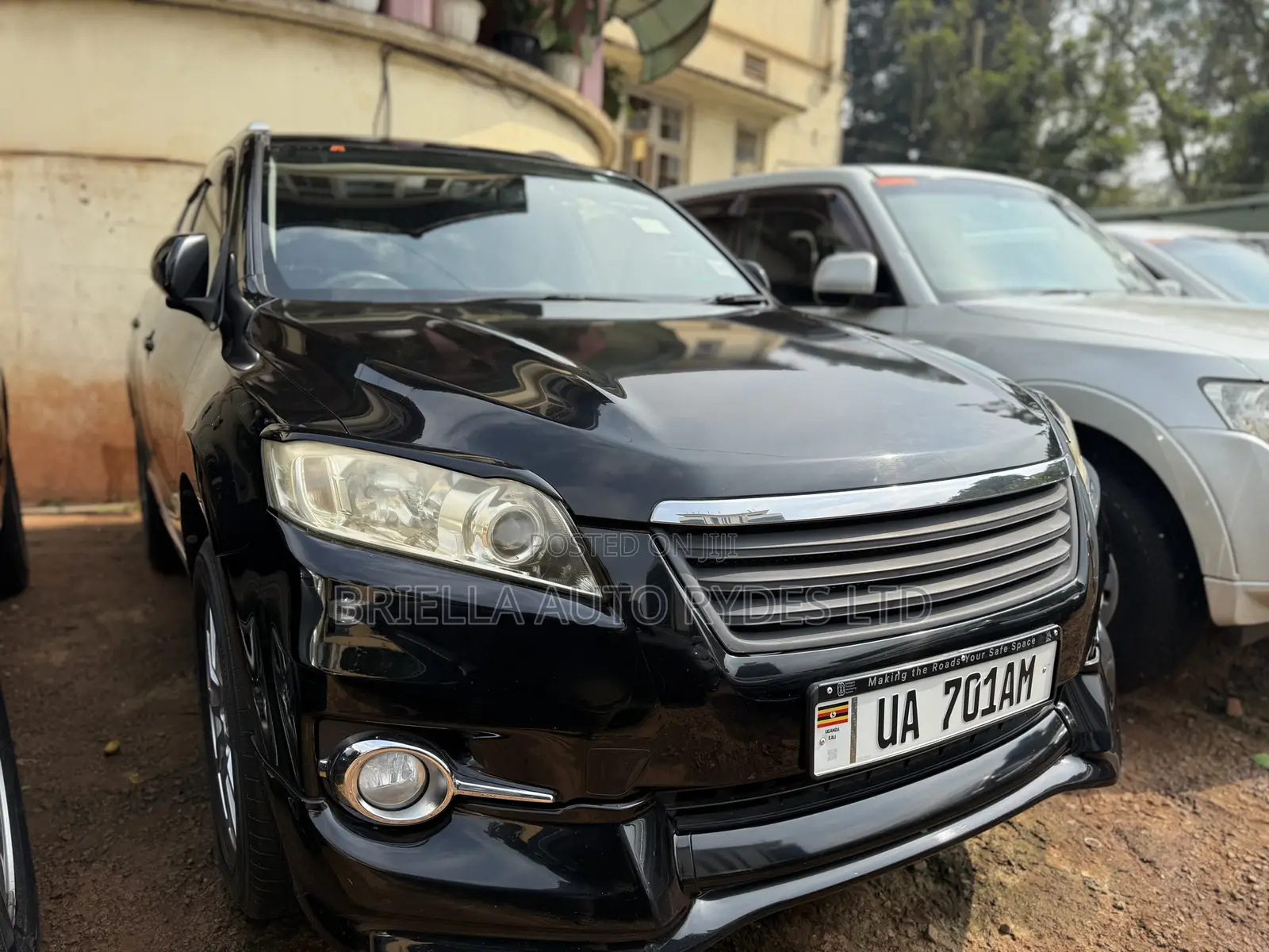 Toyota Vanguard 2011 Black