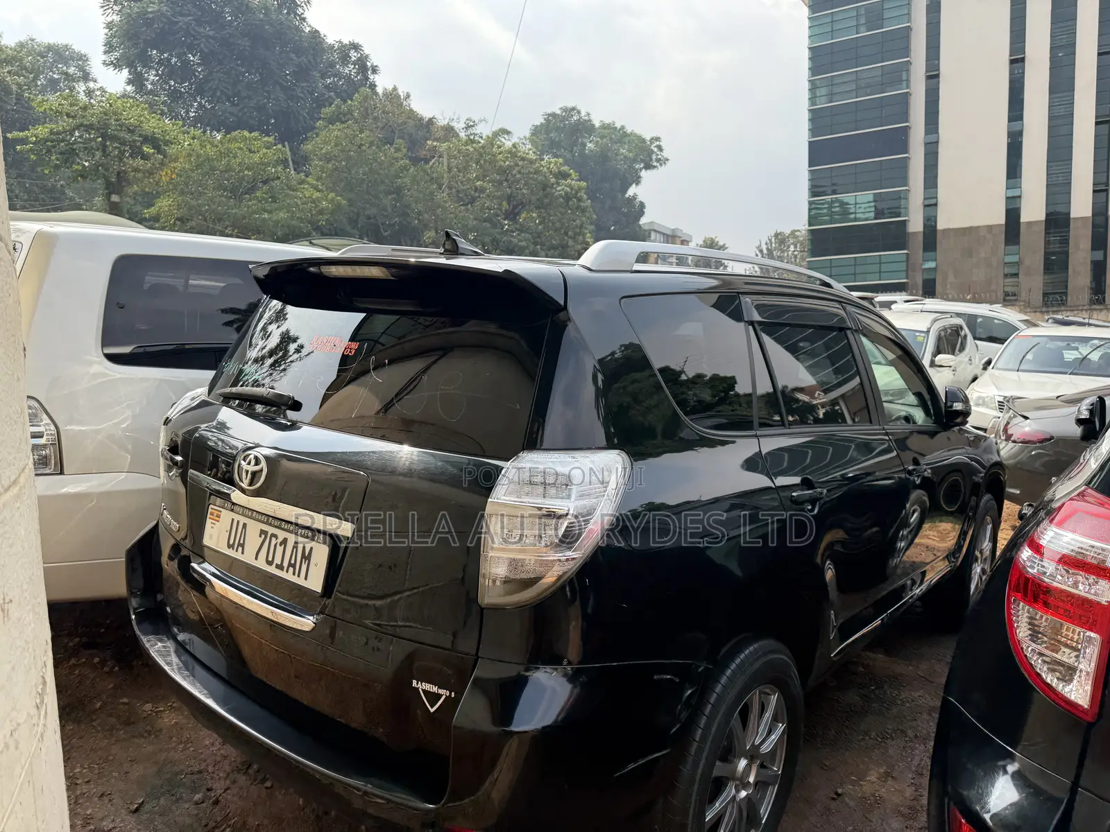 Toyota Vanguard 2011 Black