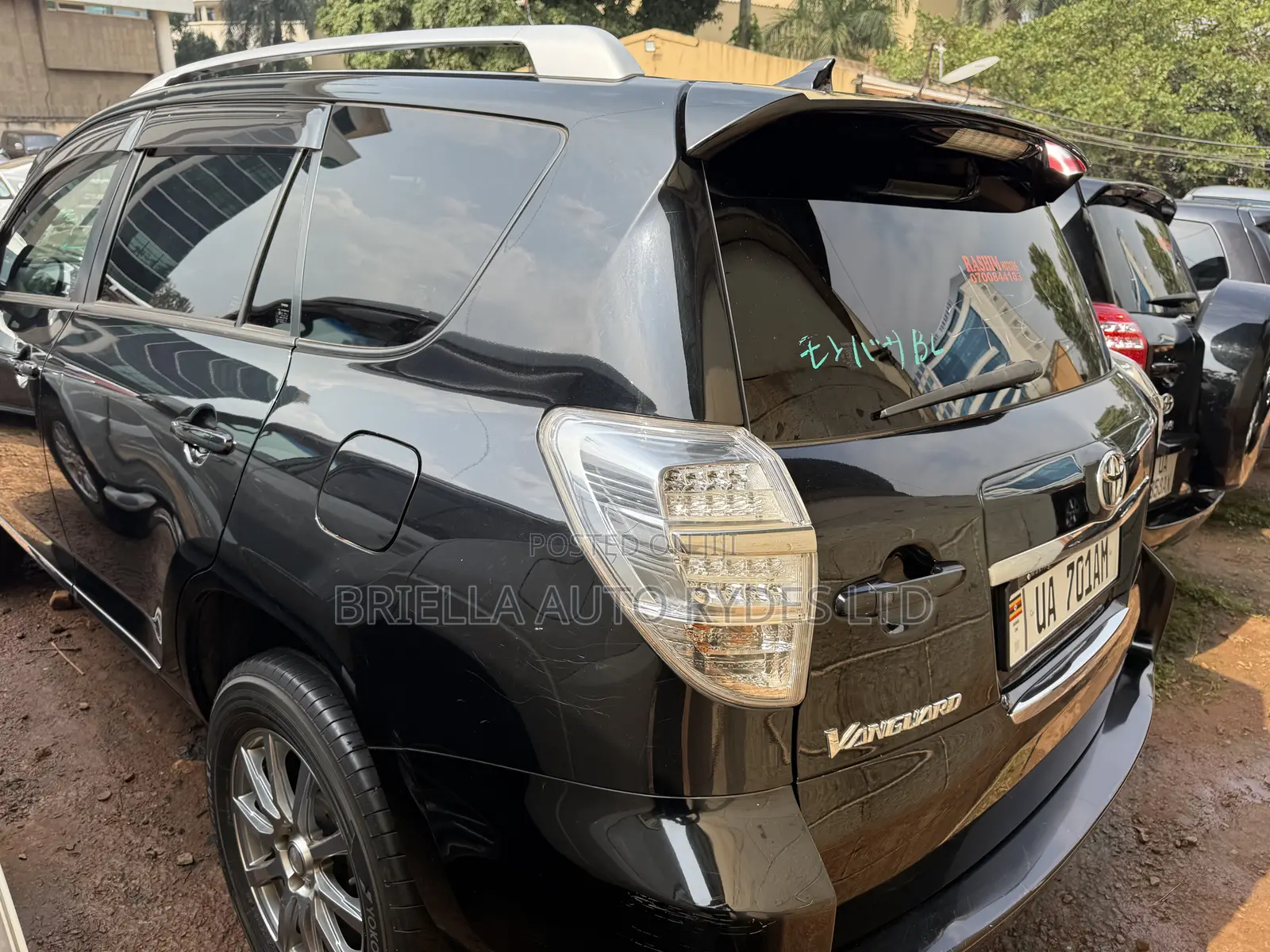 Toyota Vanguard 2011 Black