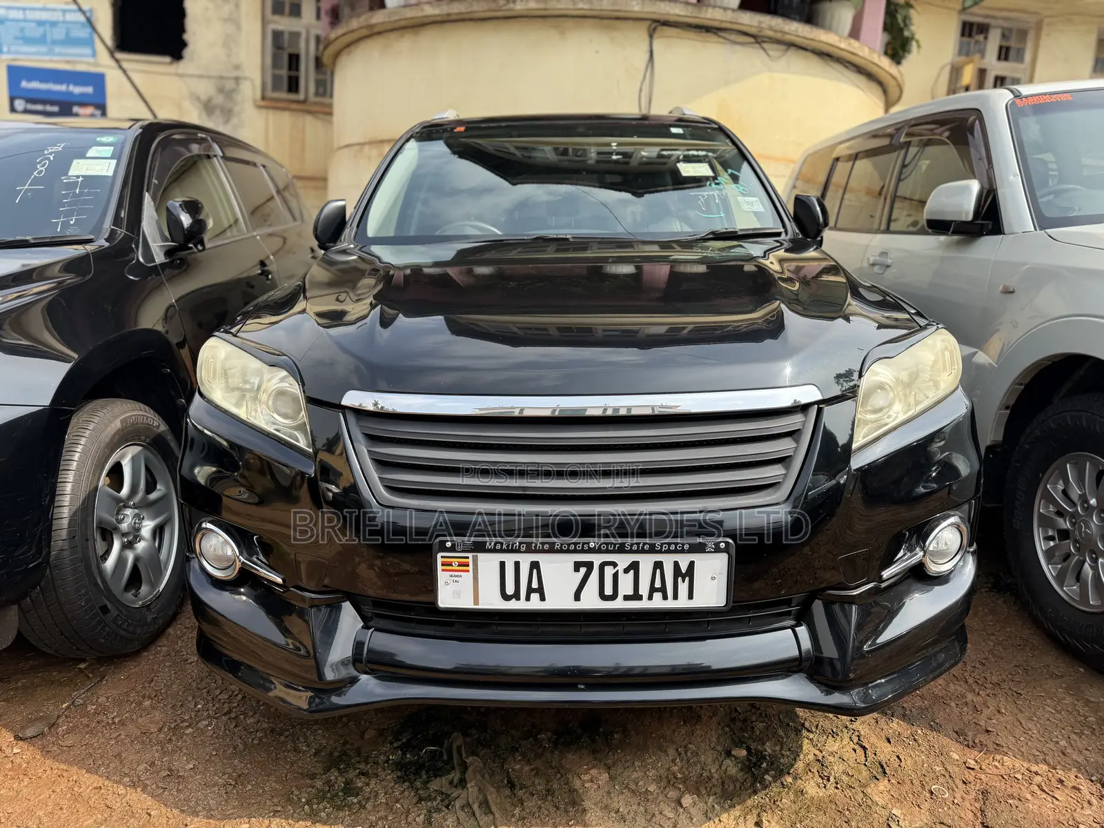 Toyota Vanguard 2011 Black