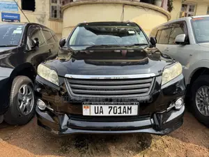 Toyota Vanguard 2011 Black