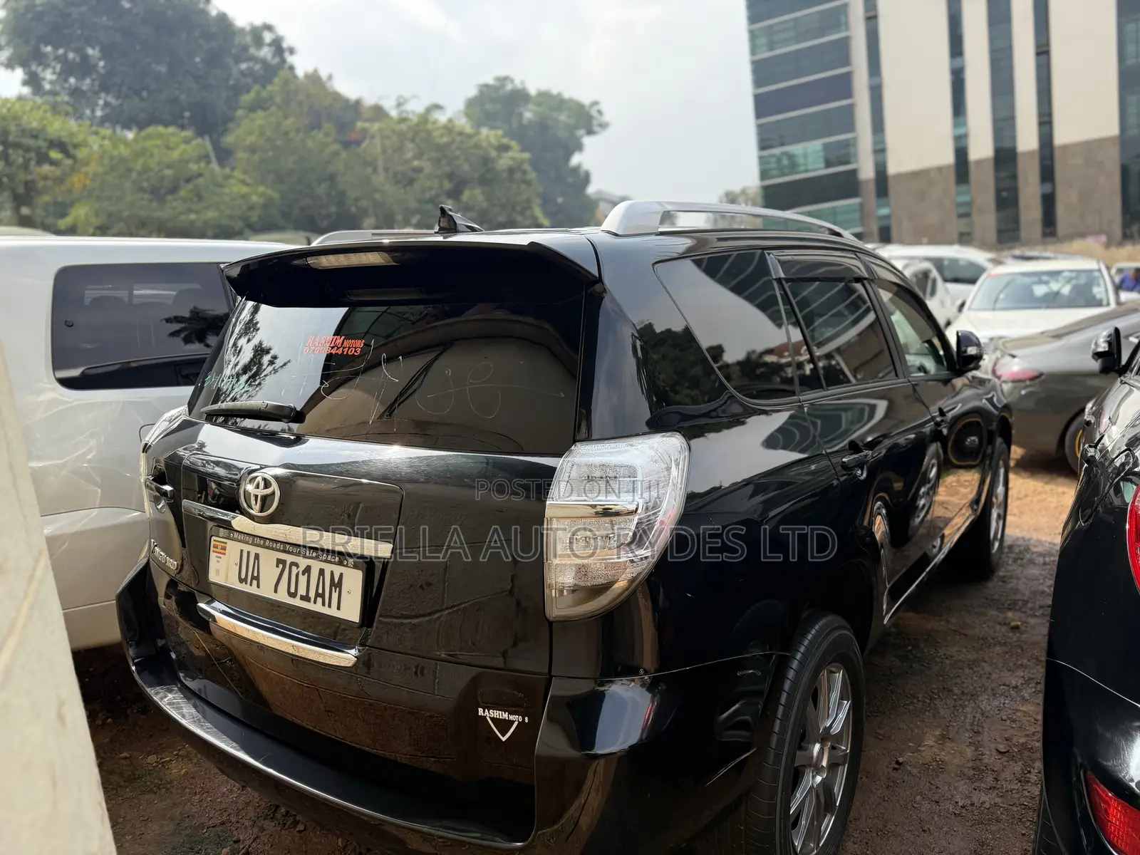 Toyota Vanguard 2011 Black