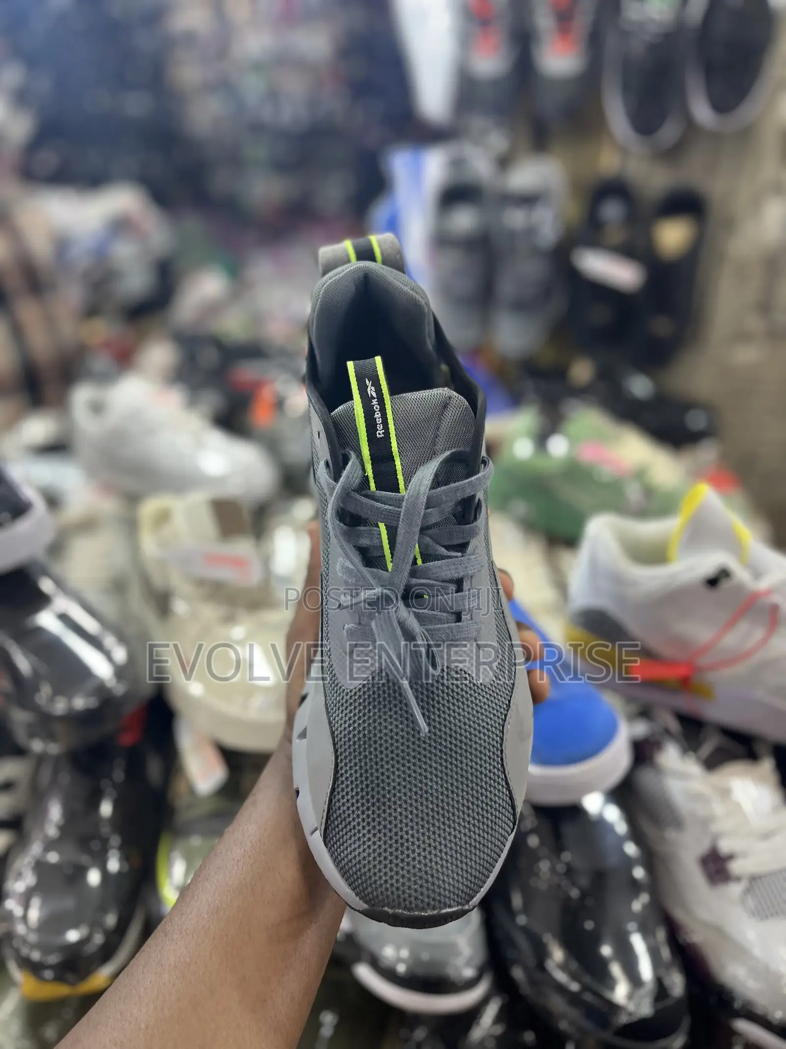 Reebok Zig Dymanica 5 Running Shoes for Men