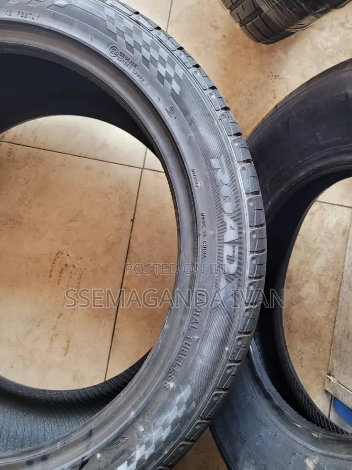 275/40r20 Rxmotion Very Good Condition Used Tires