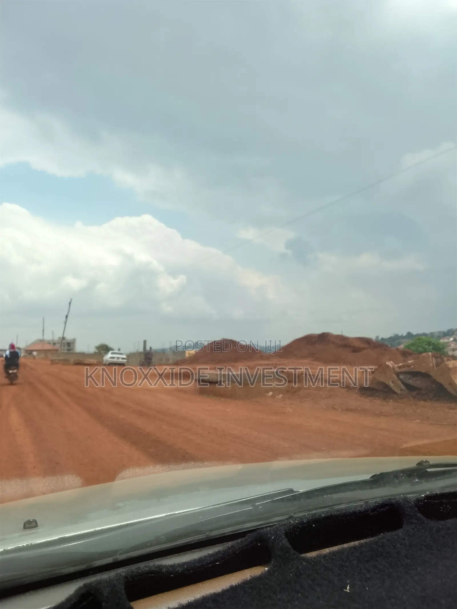 Land for Sale 100x100ft at 500m Ugxready Tittle Bukasa Sentema Road