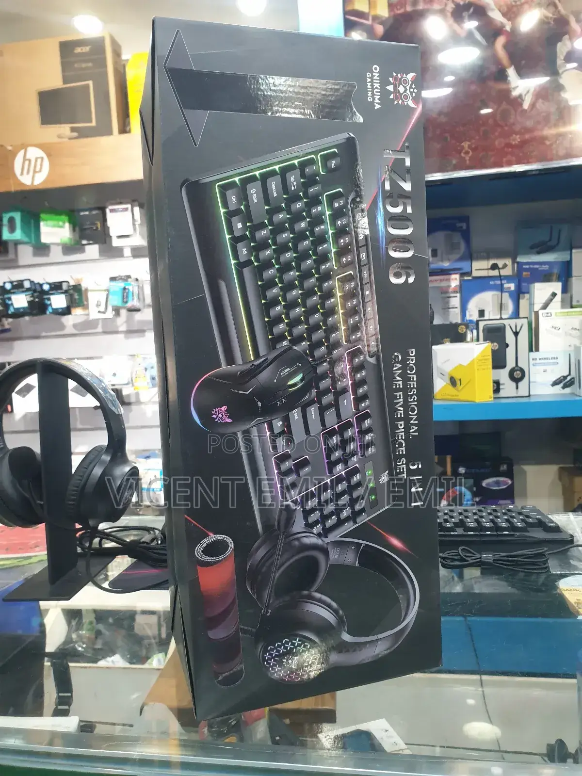 Onikuma Tz5006 5-in-1 Gaming Combo Kit.