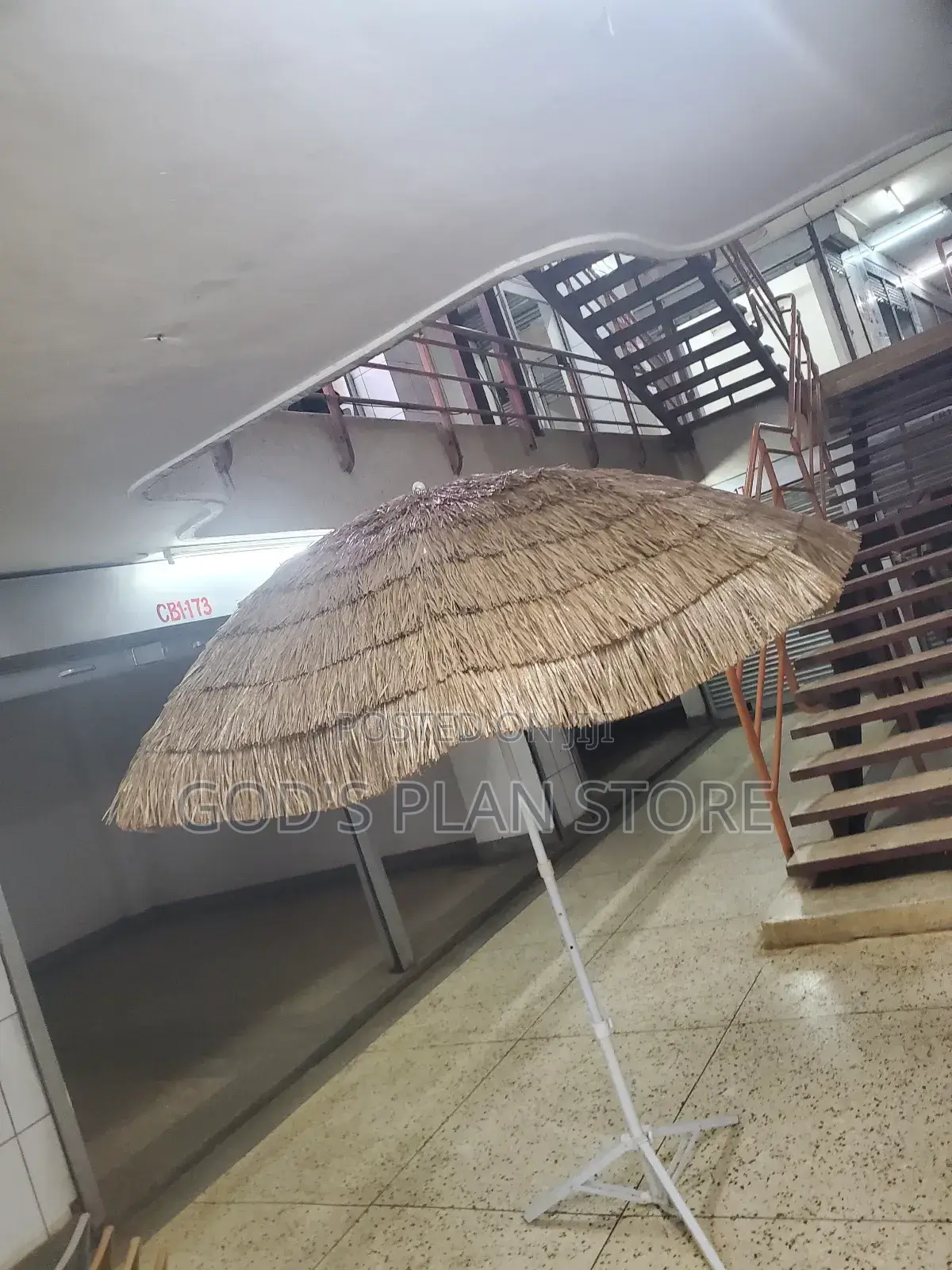 6 Feet Brown Grass Beach and Bar Outdoor Umbrella
