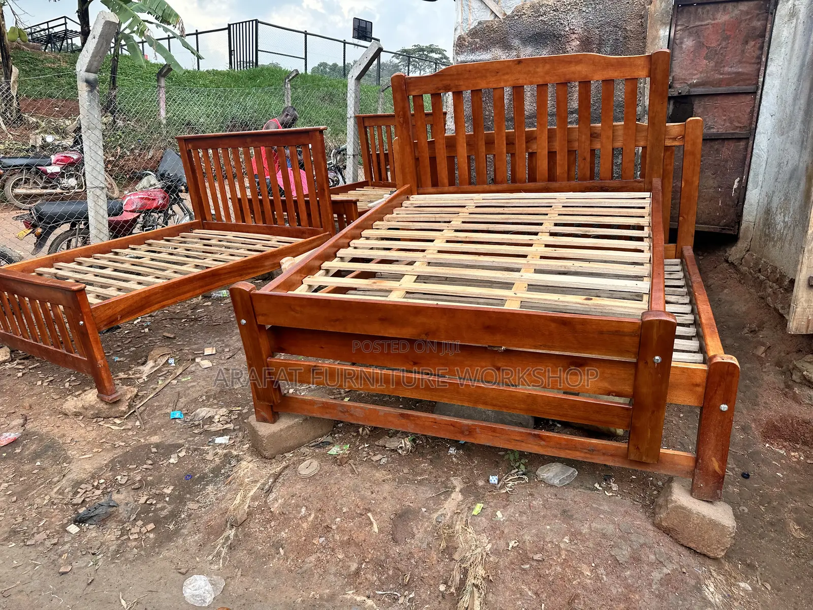Solid Simple Queen Bed