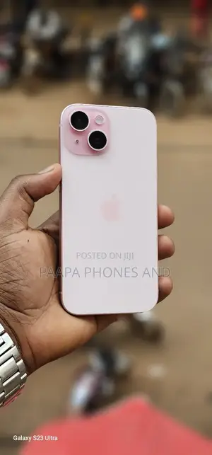 Apple iPhone 15 256 GB Pink