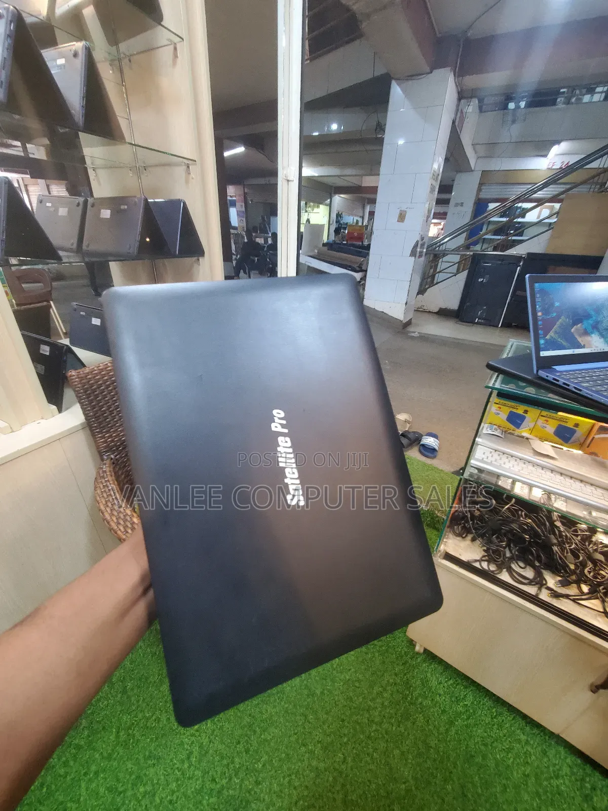 Laptop 4GB Intel Celeron eMMC 60GB
