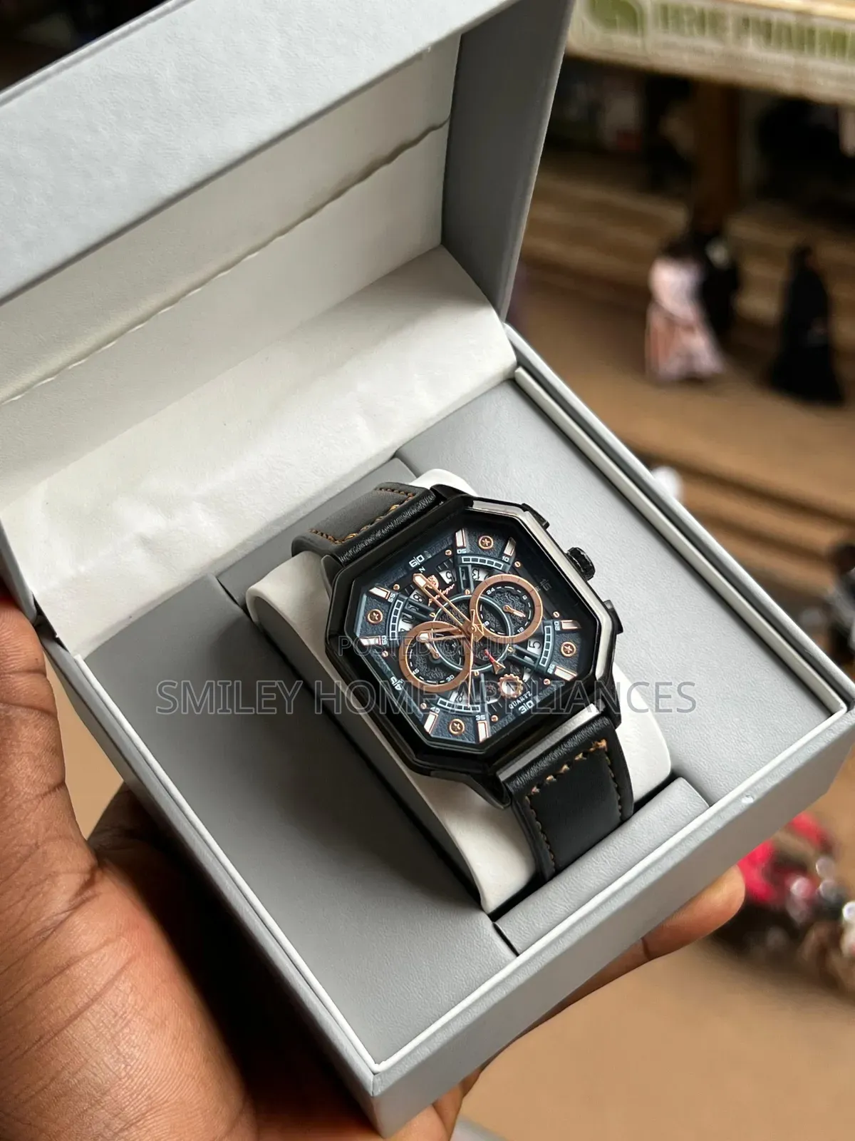 Poedagar Original Men's Wrist Analog Time Piece at 20% Discount Price