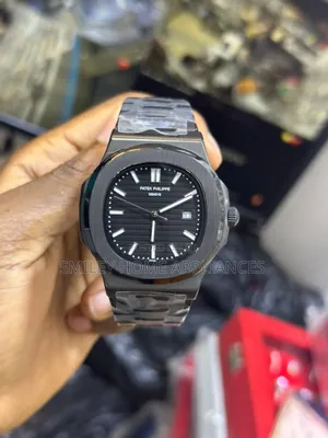 Black Patek Philippe Geneva Men's Classy Analog Wrist Time Piece