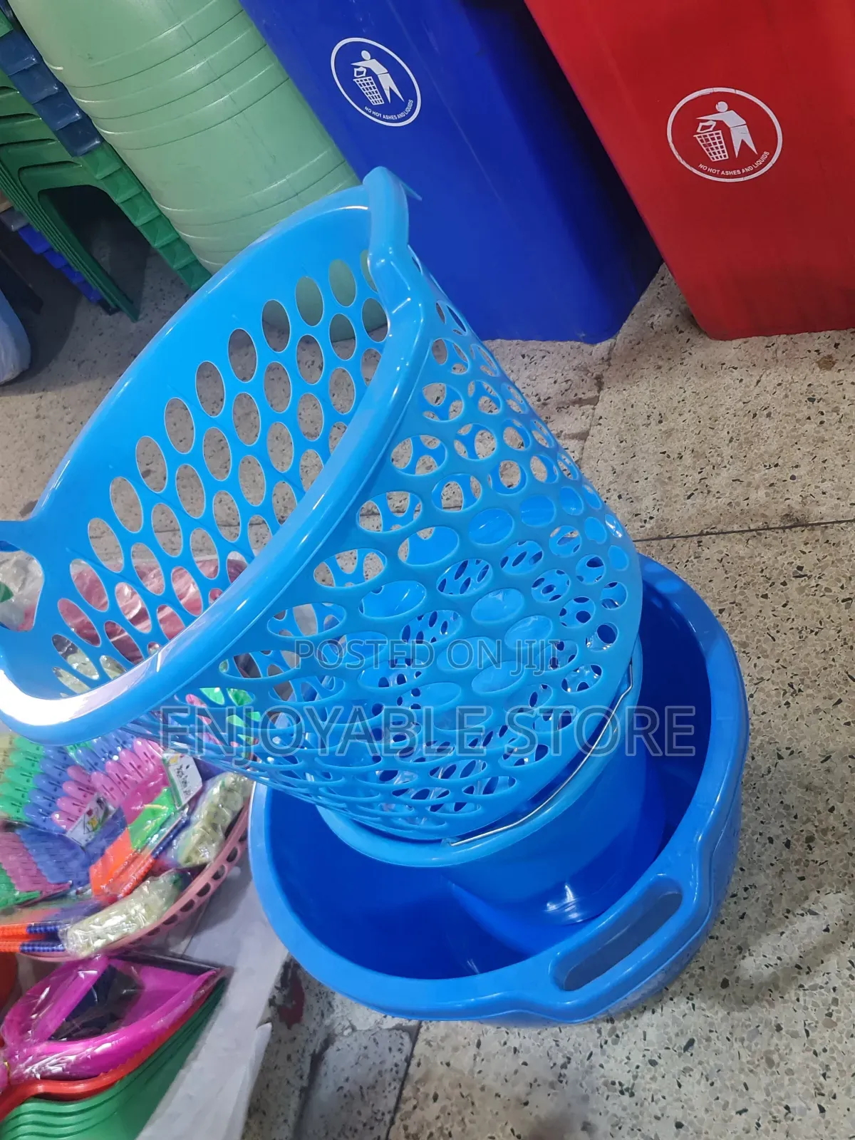 Laundry Basket Open