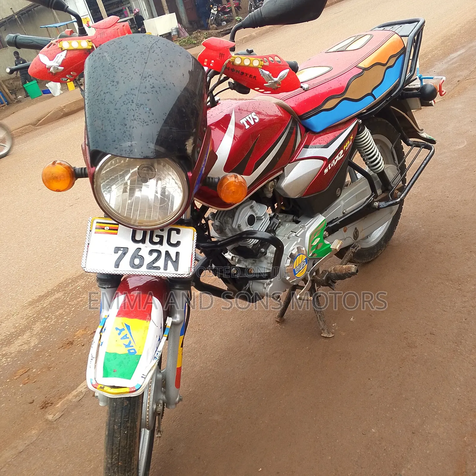 TVS HLX 125 2024 Red