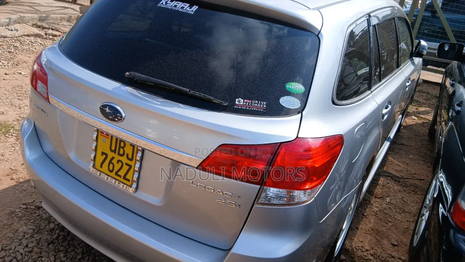 Subaru Legacy 2010 Silver