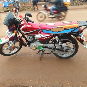 TVS HLX 125 2024 Red