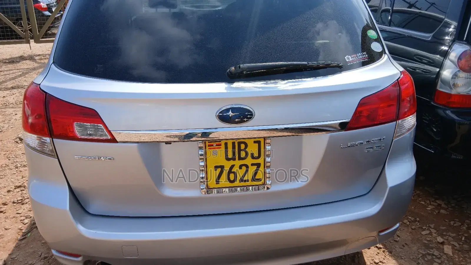 Subaru Legacy 2010 Silver