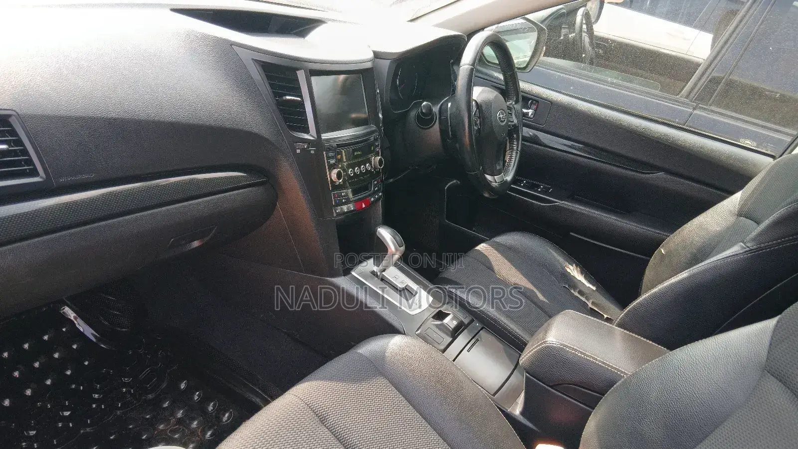 Subaru Legacy 2010 Silver