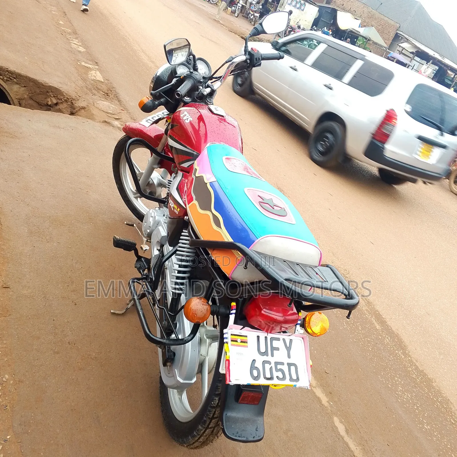 TVS HLX 125 2023 Red