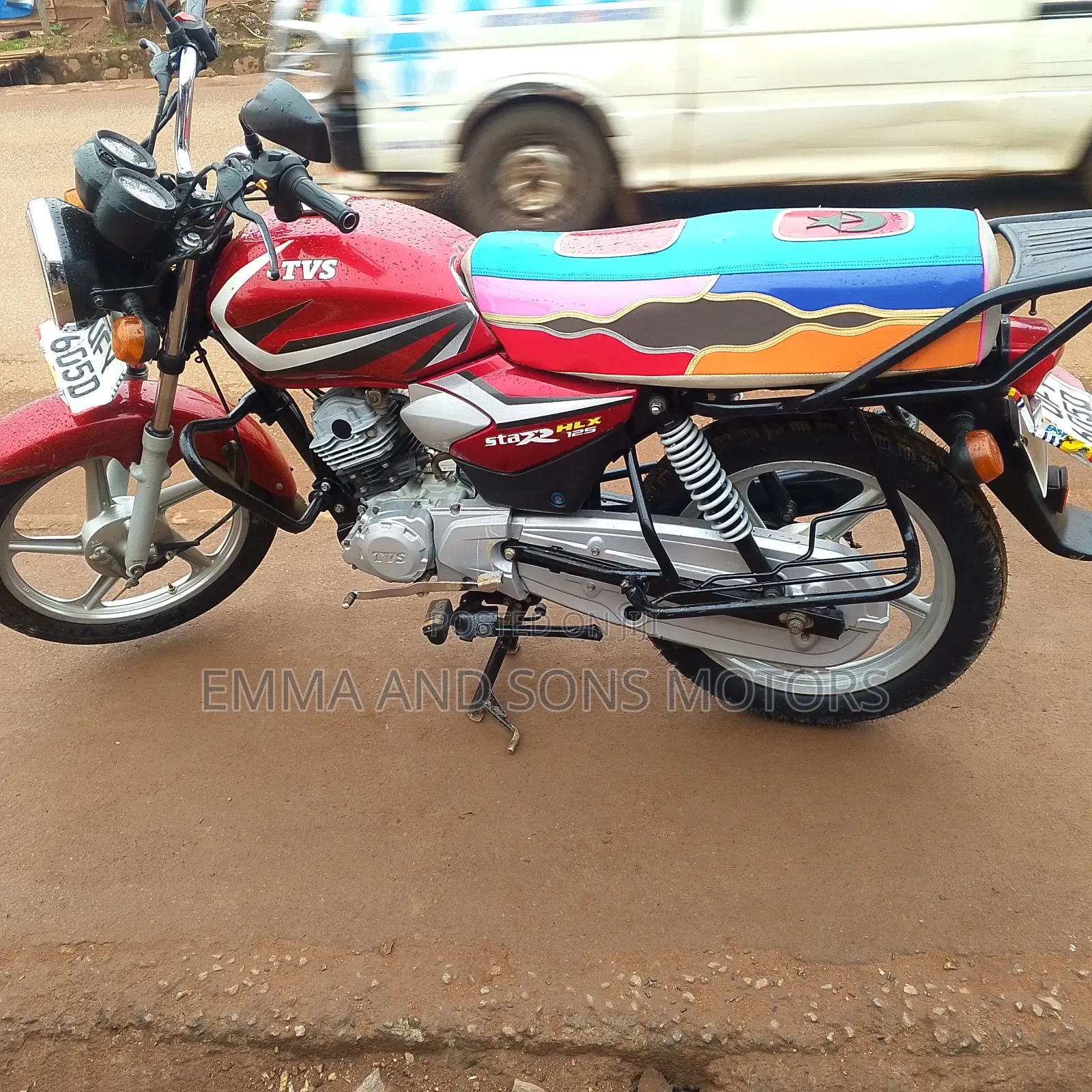 TVS HLX 125 2023 Red
