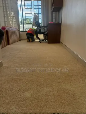 Fancy Woolen Carpets Available at Favorable Price for Offices