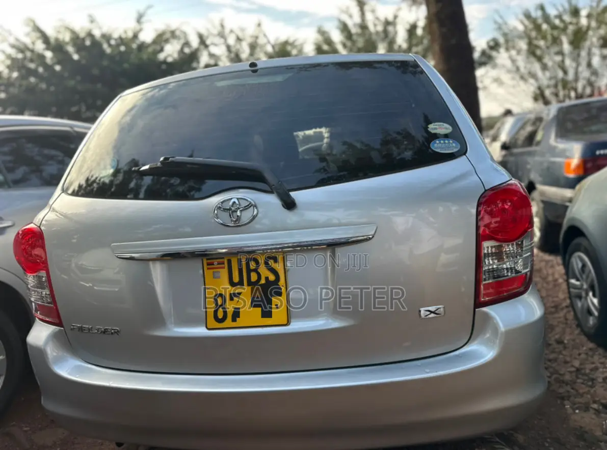 Toyota Corolla Fielder 1.5 Petrol AWD 2011 Silver