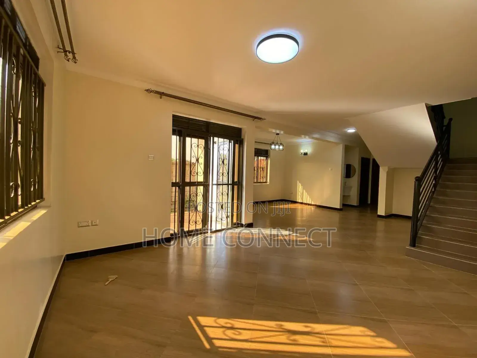 4bdrm Duplex in Muyenga, Central Division for rent