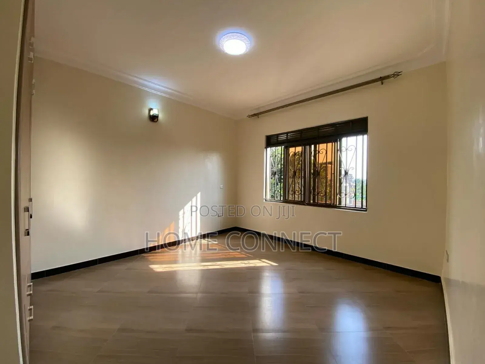 4bdrm Duplex in Muyenga, Central Division for rent