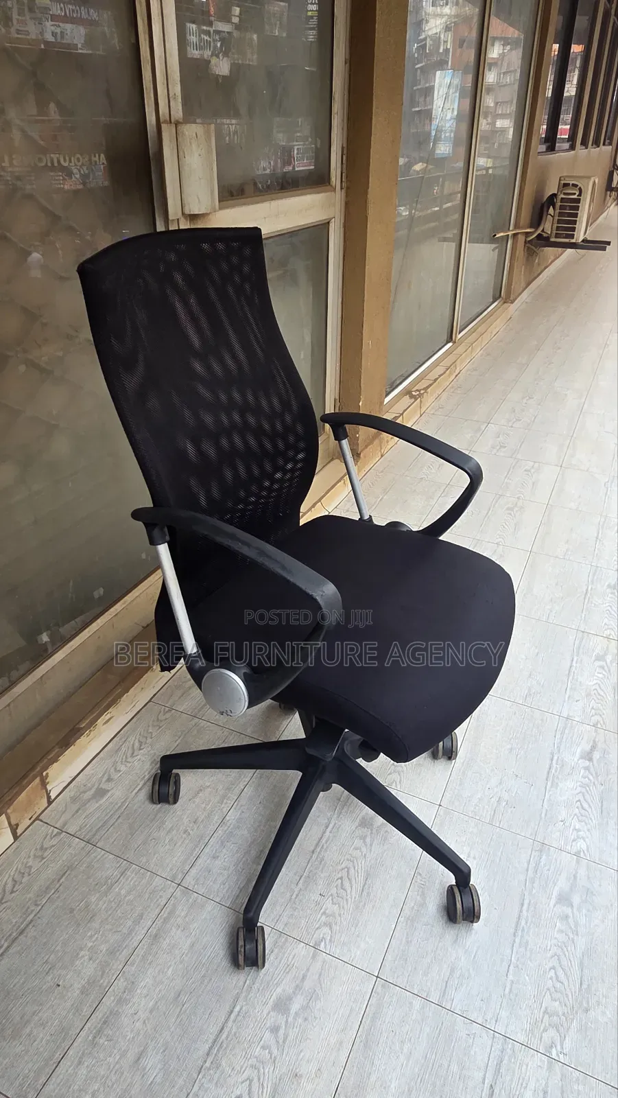 Mesh With Cushion Original Heavy Chair