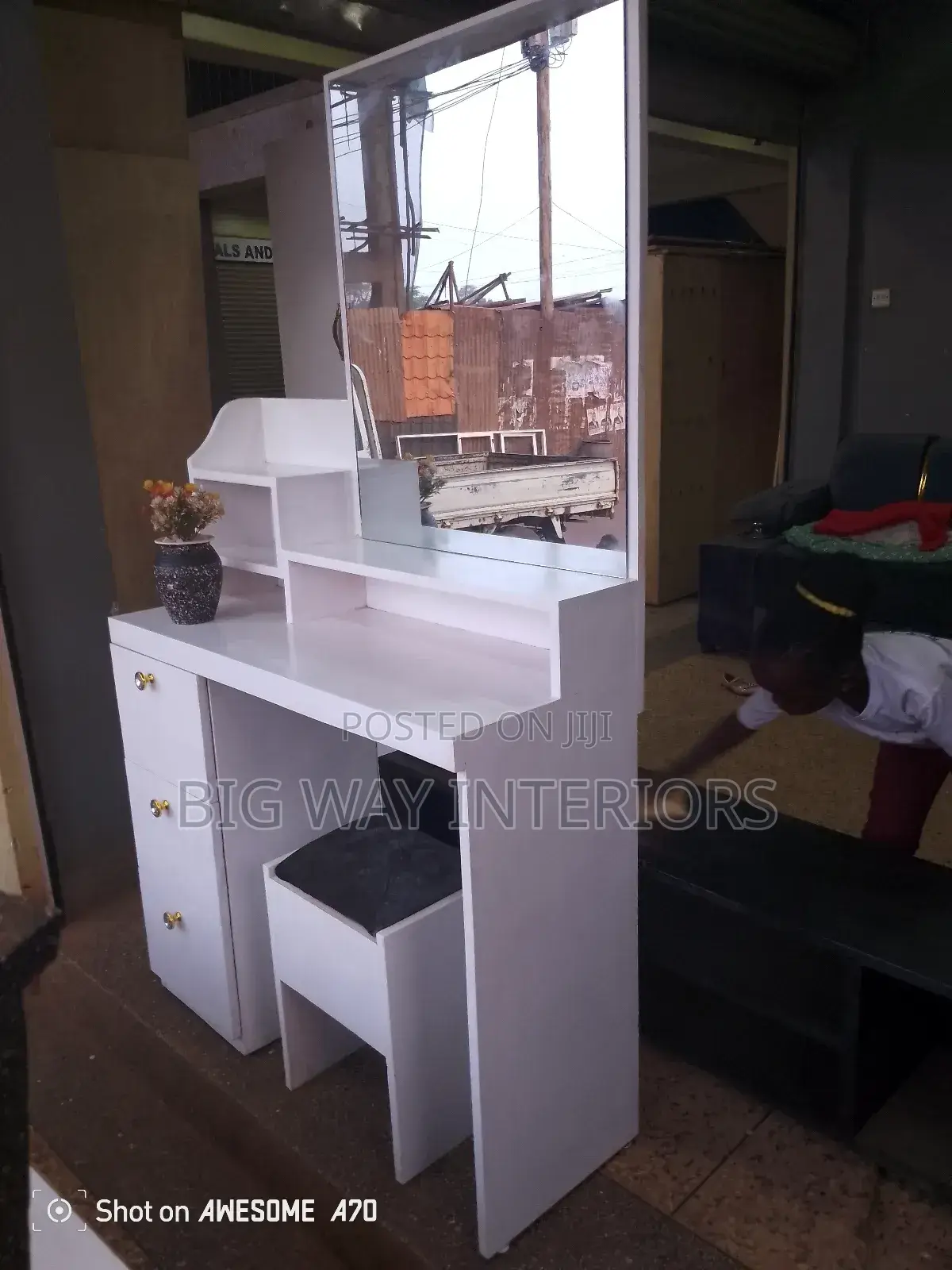 White Dresser Dressing Mirror