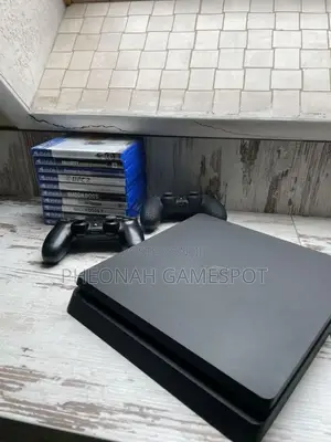 Full Ps4 Slim Set Playstation 4 Slim, With Two Controllers And 16 Game