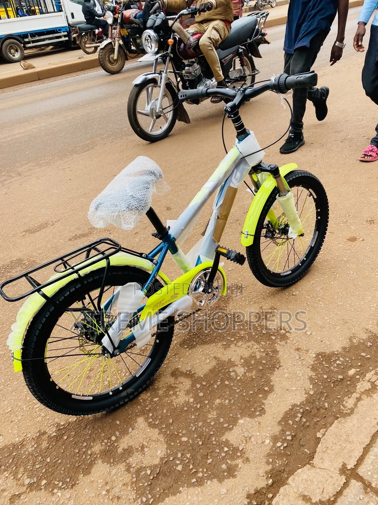 Mega Bonus /Kids Bike /Bicycle / Size 20” Flame