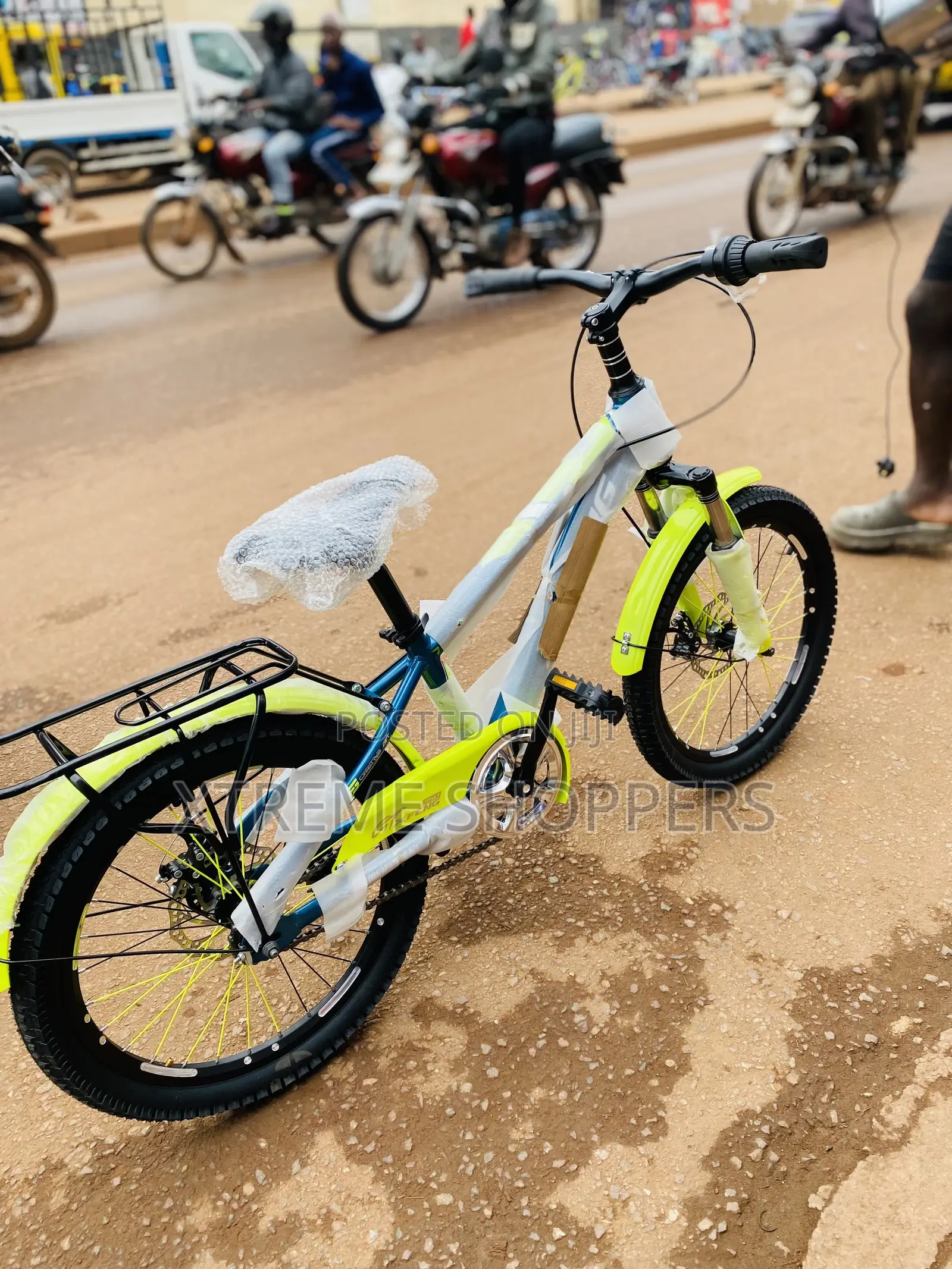 Mega Bonus /Kids Bike /Bicycle / Size 20” Flame