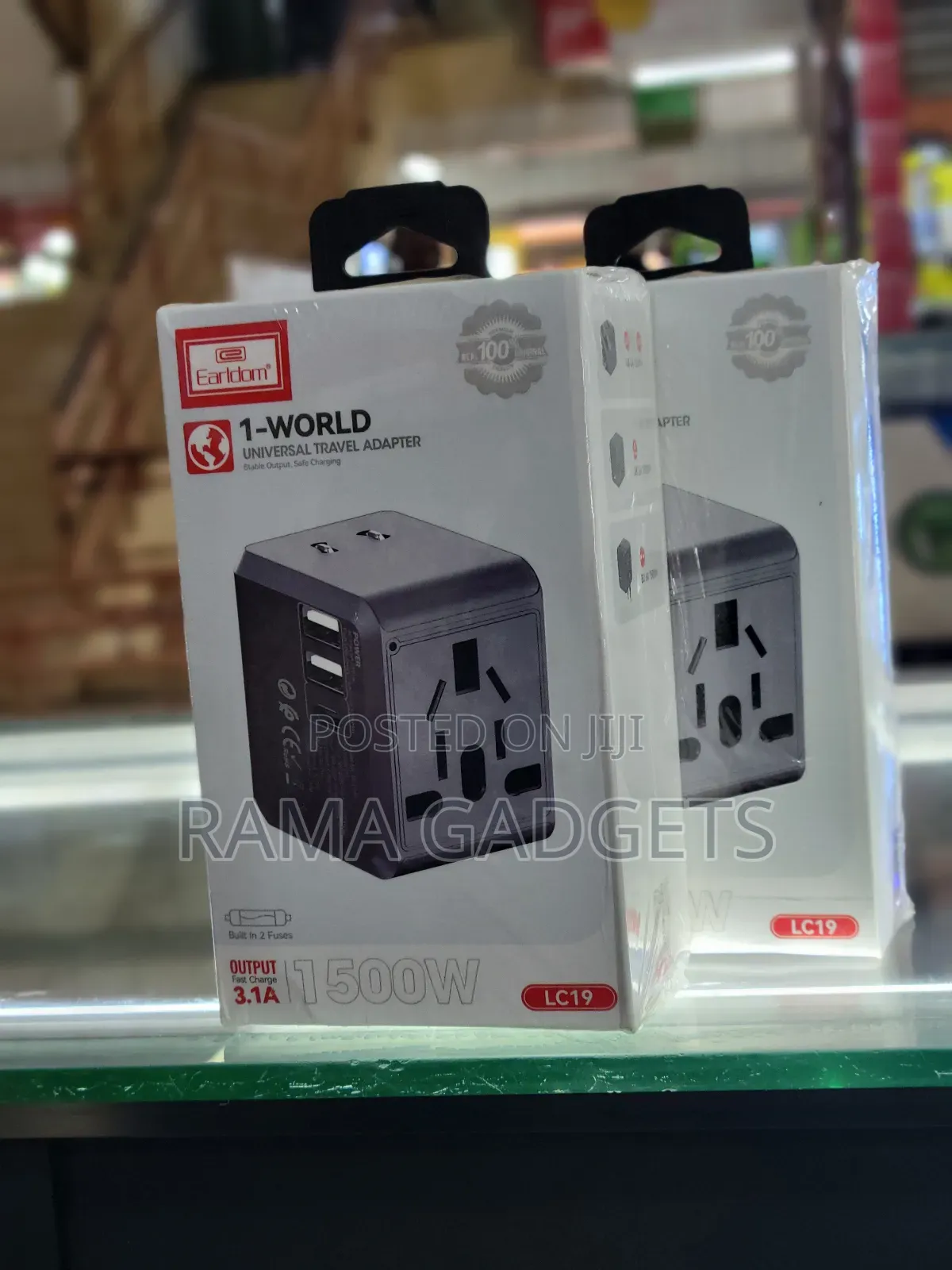 Earldom Lc19 Universal Travel Adapter.
