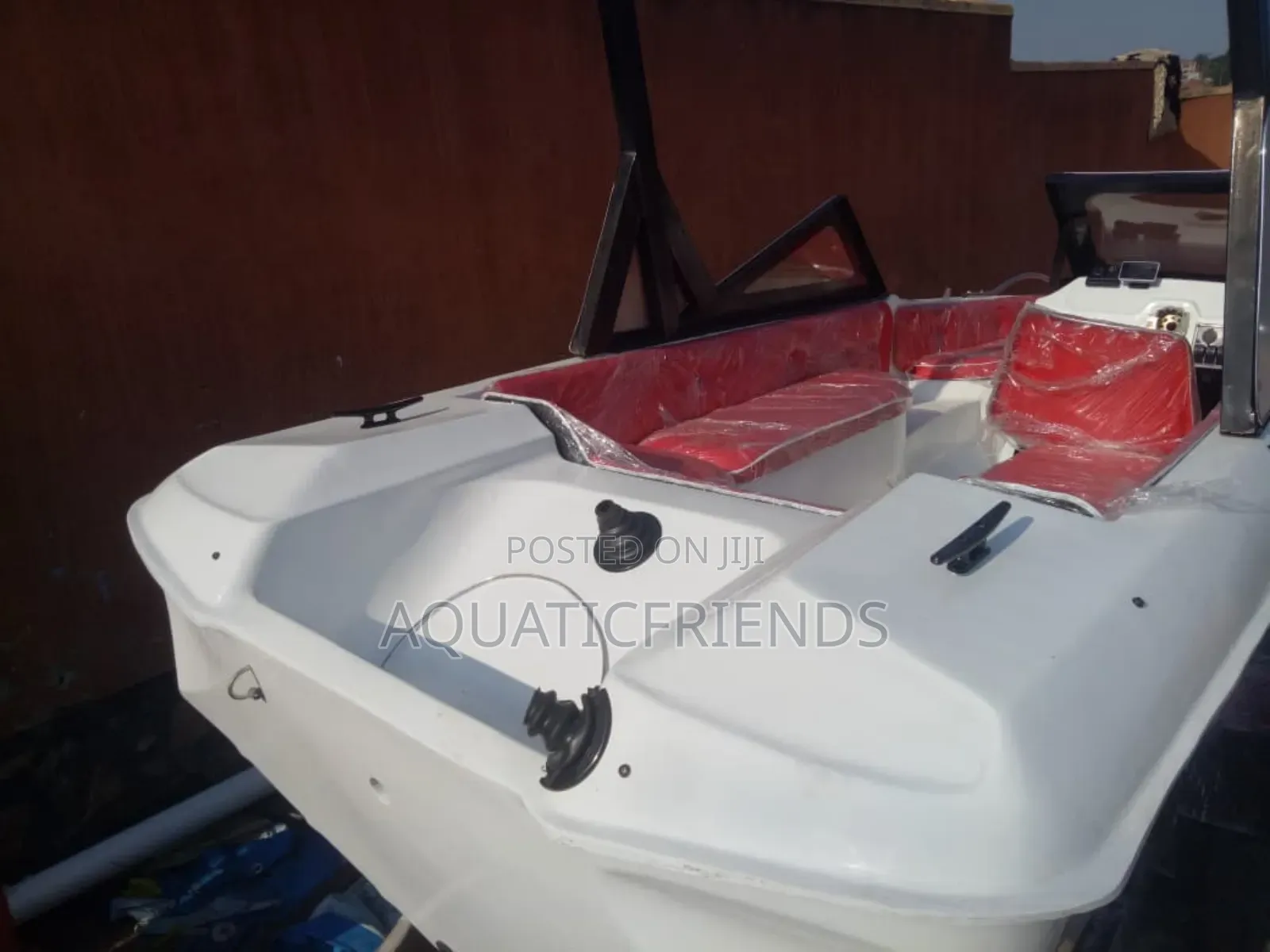 Speed Boats for 6people at 8m.