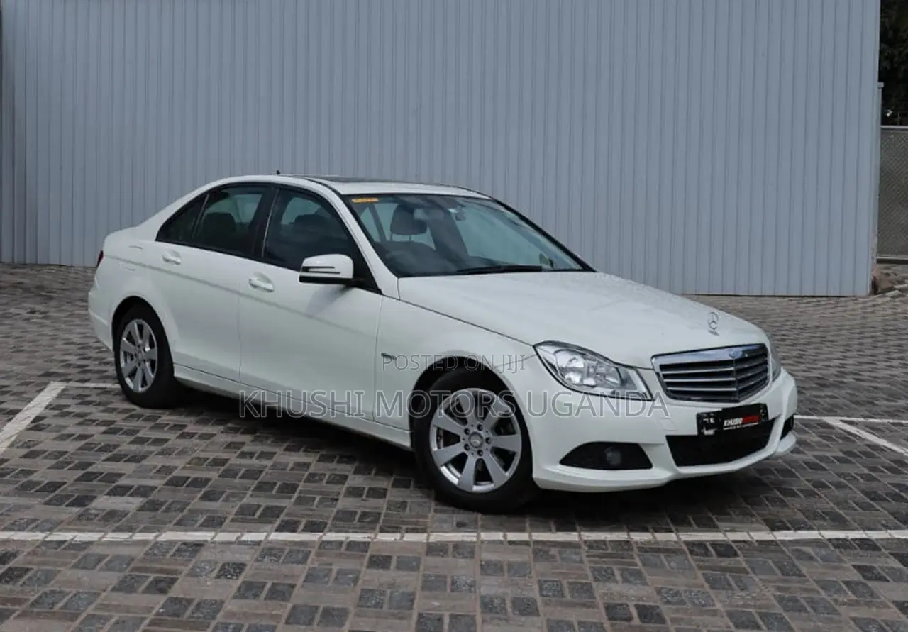 Mercedes-Benz C180 2012 White