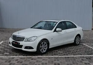 Mercedes-Benz C180 2012 White