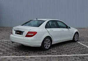 Mercedes-Benz C180 2012 White