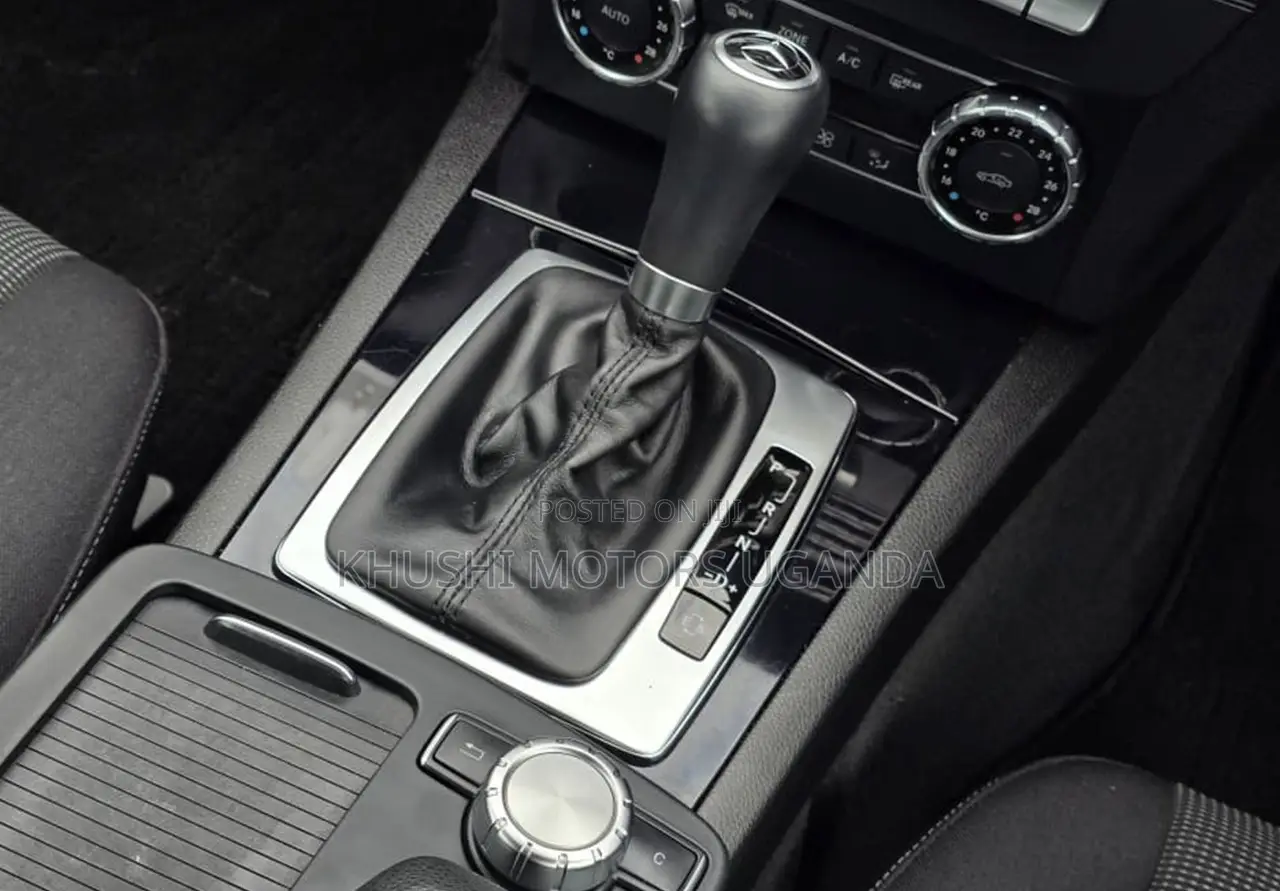 Mercedes-Benz C180 2012 White