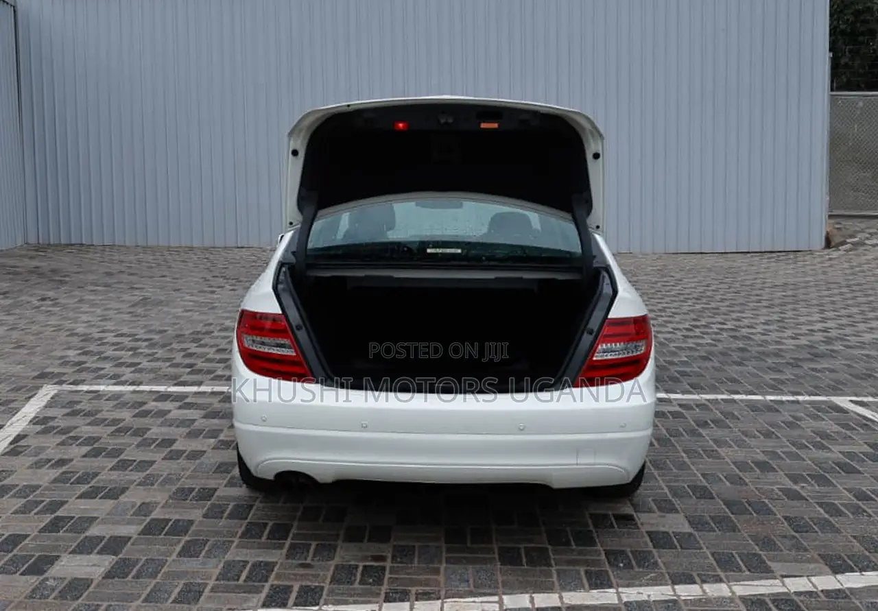 Mercedes-Benz C180 2012 White