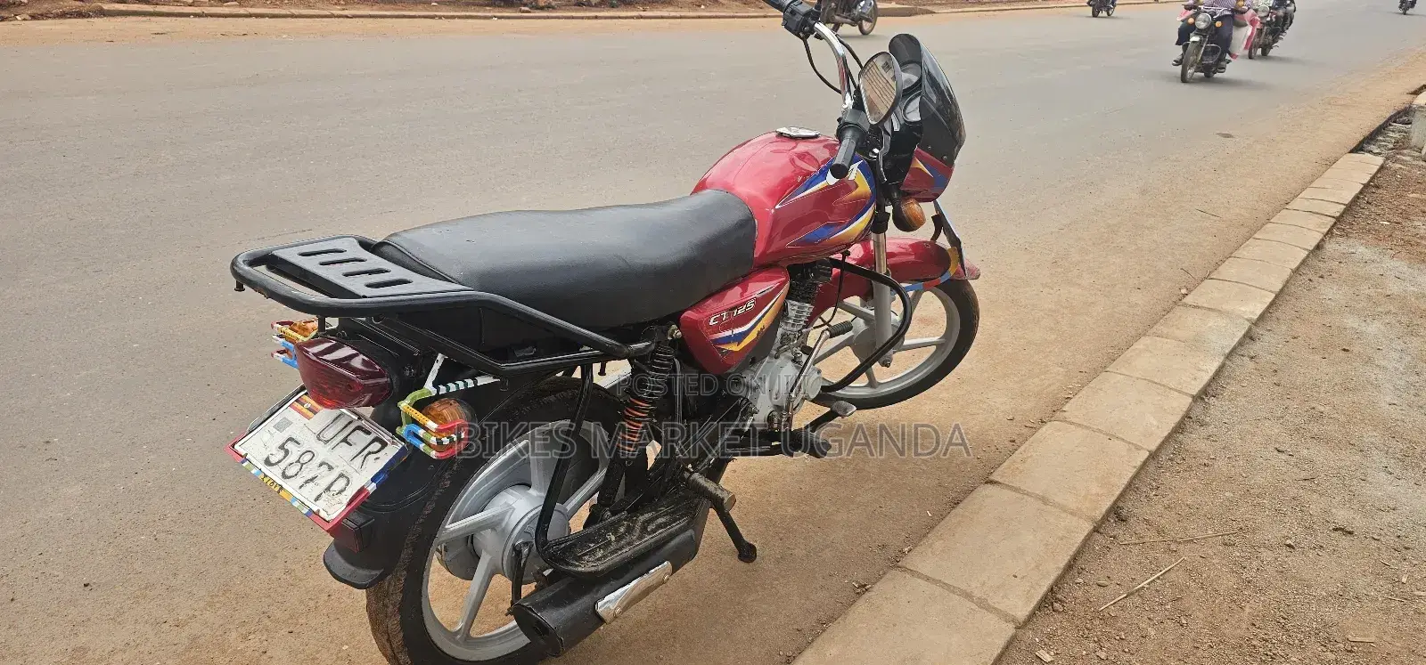 Bajaj Boxer 125 2022 Red