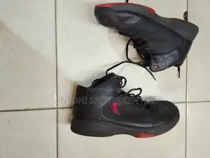 Basketball Shoe Black Color