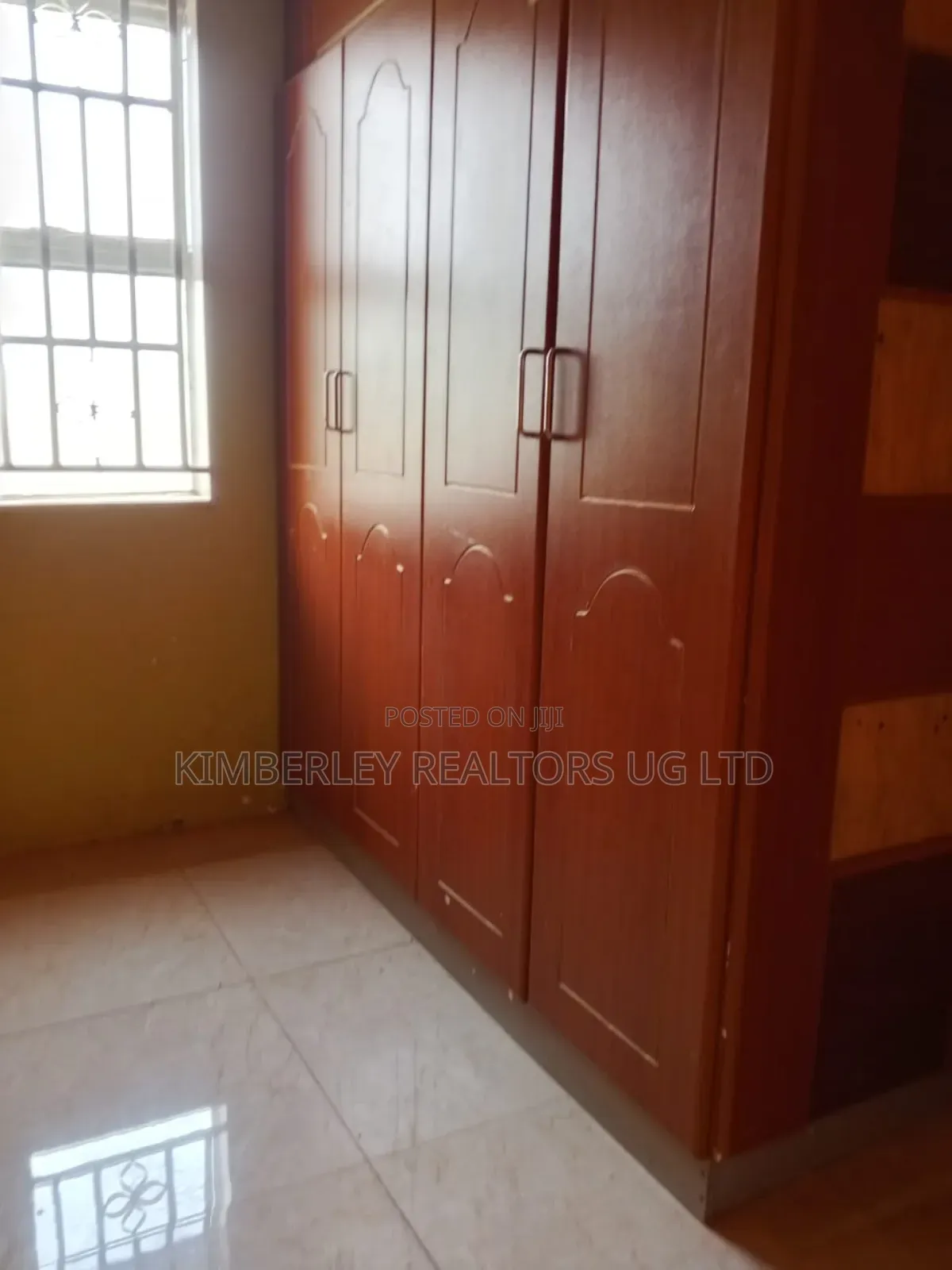 3bdrm House in Division A for sale