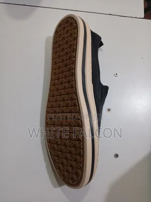 Shanbu Canvas Sneakers With Rubber Sole
