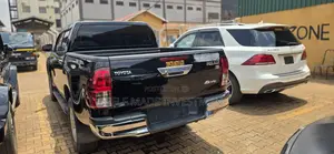 Toyota Hilux 2017 Black